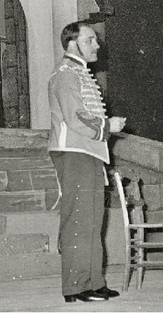 Picture of Paul Finel as Jos&eacute;